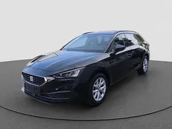 Mitternachtsschwarz Gebraucht 2024 Seat Leon Style | 23.040 €