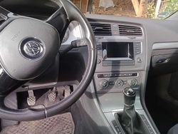 Grau Gebraucht 2016 VW Golf VII Trendline Kleinwagen | 11.500 € (Fairer Preis)