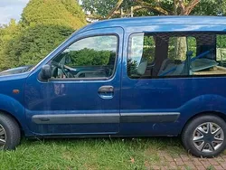 Violet Gebraucht 2001 Renault Kangoo Van / Kleinbus | 800 €