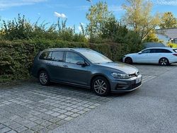 Grau Gebraucht 2019 VW Golf VII Comfortline Kombi | 17.800 € (Fairer Preis)