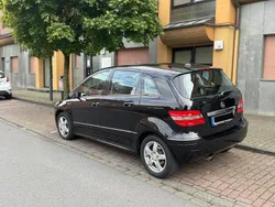 Schwarz Gebraucht 2005 Mercedes B150 Van / Kleinbus | 2.600 € (Fairer Preis)