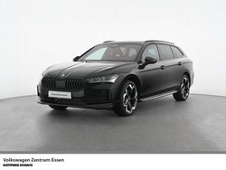 Ebony schwarz metallic Gebraucht 2025 Skoda Superb SportLine Kombi | 51.980 €