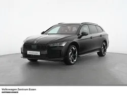 Ebony schwarz metallic Gebraucht 2025 Skoda Superb SportLine Kombi | 53.980 €