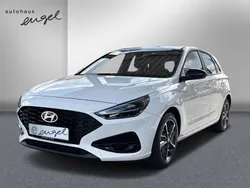 Weiß Neu 2024 Hyundai i30 Advantage Limousine | 20.465 € (Guter Preis)