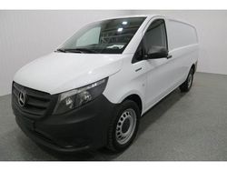 Weiß Gebraucht 2021 Mercedes e-Vito Van | 17.990 € (Etwas zu teuer)