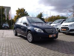 Grau Gebraucht 2006 Mercedes 200 Limousine | 4.600 € (Superpreis)