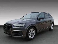 Grau Gebraucht 2018 Audi Q7 Sport SUV | 39.990 € (Fairer Preis)