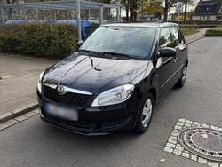 Schwarz Gebraucht 2012 Skoda Fabia Kleinwagen | 3.200 € (Guter Preis)