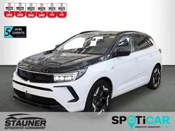 Jade weiß/dach schwarz (metallic) Gebraucht 2023 Opel Grandland X GSe SUV | 28.980 € (Fairer Preis)
