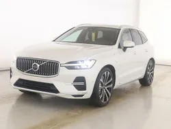 Crystal white / metallic (metallic) Gebraucht 2024 Volvo XC60 Plus SUV | 55.900 € (Fairer Preis)