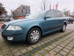 Grün Gebraucht 2009 Skoda Octavia Team Edition Kombi | 2.650 € (Superpreis)