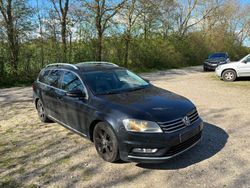 Schwarz Gebraucht 2013 VW Passat R-line BlueMotion Kombi | 4.600 € (Guter Preis)