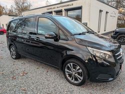 Schwarz Gebraucht 2016 Mercedes V220 Edition Van / Kleinbus | 29.990 € (Fairer Preis)