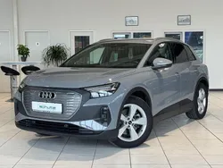 Grau Gebraucht 2024 Audi Q4 e-tron Basis SUV | 38.390 €