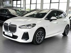 Alpinweiss iii Gebraucht 2024 BMW 218 M Sport Van / Kleinbus | 31.850 € (Etwas zu teuer)