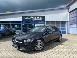 Nachtschwarz Gebraucht 2021 Mercedes CLA220 Limousine | 24.990 € (Guter Preis)