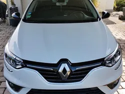 Weiß Gebraucht 2019 Renault Mégane IV LIMITED Limousine | 11.900 € (Guter Preis)