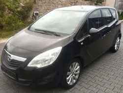 Saphirschwarz mineraleffekt Gebraucht 2010 Opel Meriva Edition Van / Kleinbus | 2.900 € (Superpreis)