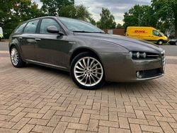 Blau Gebraucht 2010 Alfa Romeo 159 Kombi | 1.999 € (Superpreis)