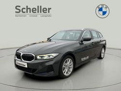 Grau Gebraucht 2022 BMW 330 Sport Line Limousine | 36.890 € (Etwas zu teuer)