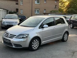 Silber Gebraucht 2006 VW Golf Plus Cross Comfortline Van / Kleinbus | 3.799 € (Fairer Preis)