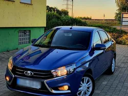 Blau Gebraucht 2017 Lada Vesta Limousine | 7.999 € (Guter Preis)