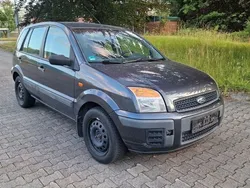 Grau Gebraucht 2008 Ford Fusion Ambiente Limousine | 2.200 € (Guter Preis)