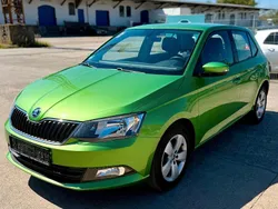 Grün Gebraucht 2015 Skoda Fabia Ambition Kleinwagen | 9.999 € (Fairer Preis)
