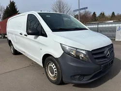 Weiß Gebraucht 2018 Mercedes Vito Van / Kleinbus | 7.140 €