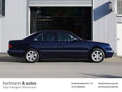 Blau Gebraucht 2001 Mercedes E270 Elegance Limousine | 7.940 € (Teuer)