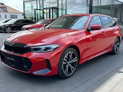 Melbournerot metallic Gebraucht 2024 BMW 330e Shadowline Kombi | 42.890 € (Fairer Preis)