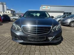 Grau Gebraucht 2013 Mercedes 300 Limousine | 10.950 € (Fairer Preis)