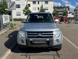 Silber Gebraucht 2008 Mitsubishi Pajero Intense SUV | 9.990 € (Guter Preis)