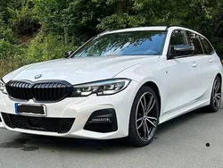 Weiß Gebraucht 2020 BMW 320 M Sport Kombi | 29.895 € (Etwas zu teuer)