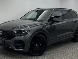 Siliziumgrau (metallic) Gebraucht 2020 VW Touareg R-line SUV | 46.880 € (Fairer Preis)