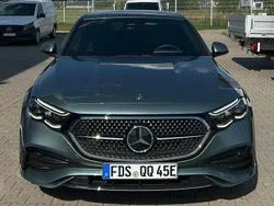 Grün Gebraucht 2024 Mercedes E300 Limousine | 60.199 € (Etwas zu teuer)