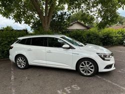 Weiß Gebraucht 2017 Renault Mégane IV Intens Limousine | 13.500 € (Fairer Preis)