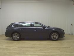 Grau Gebraucht 2020 Peugeot 508 SW Active Kombi | 13.980 € (Guter Preis)