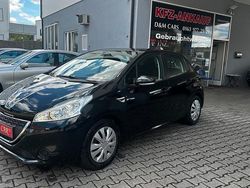 Schwarz Gebraucht 2014 Peugeot 208 Active Kleinwagen | 4.750 € (Etwas zu teuer)