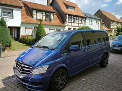 Blau Gebraucht 2010 Mercedes Viano Edition Van / Kleinbus | 14.000 € (Superpreis)