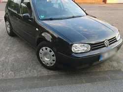 Schwarz Gebraucht 2003 VW Golf IV Limousine | 1.600 € (Fairer Preis)