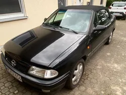 Schwarz Gebraucht 1998 Opel Astra Cabriolet Edition Cabrio | 1.250 € (Guter Preis)
