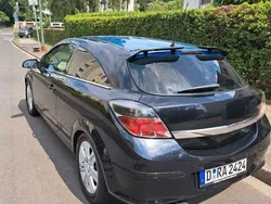 Schwarz Gebraucht 2009 Opel Astra GTC Edition Limousine | 1.850 € (Superpreis)
