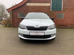 Laserweiss Gebraucht 2015 Skoda Fabia Style Limousine | 7.250 € (Fairer Preis)