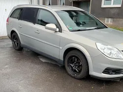 Gold Gebraucht 2005 Opel Vectra Kombi | 2.400 € (Etwas zu teuer)