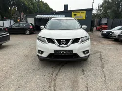 Weiß Gebraucht 2016 Nissan X-Trail SUV | 9.900 € (Fairer Preis)