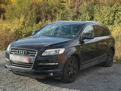 Schwarz Gebraucht 2007 Audi Q7 SUV | 8.500 € (Fairer Preis)