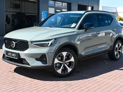 Grün Gebraucht 2024 Volvo XC40 Plus SUV | 44.400 € (Teuer)