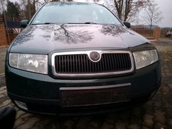 Grün Gebraucht 2000 Skoda Fabia Kleinwagen | 1.900 € (Teuer)
