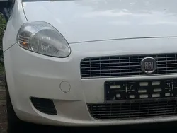Weiß Gebraucht 2009 Fiat Grande Punto Dynamic Kleinwagen | 2.580 € (Fairer Preis)